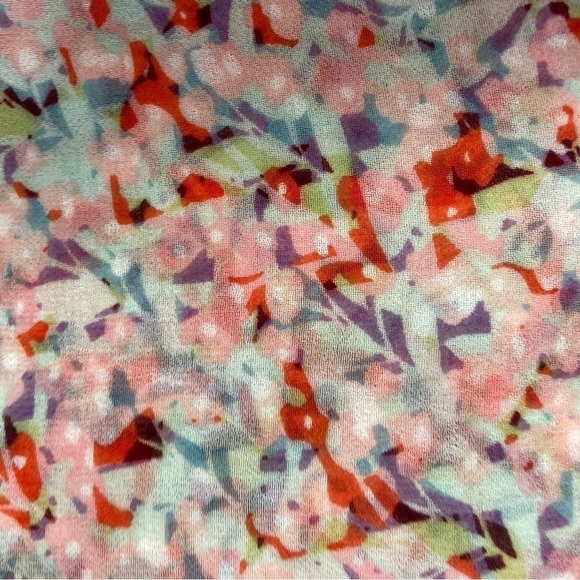 CAbi Women’s Top 5032 Bella Pink Floral Tank - Picture 11 of 11